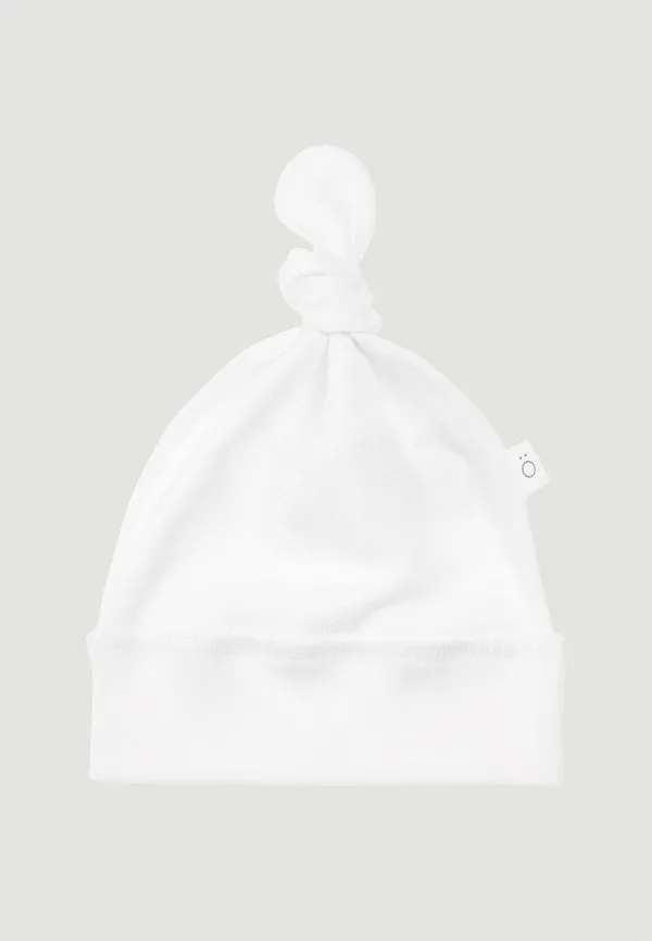 Mjolk
Шапка White