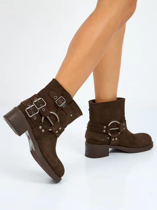 PREMIUM SHOES