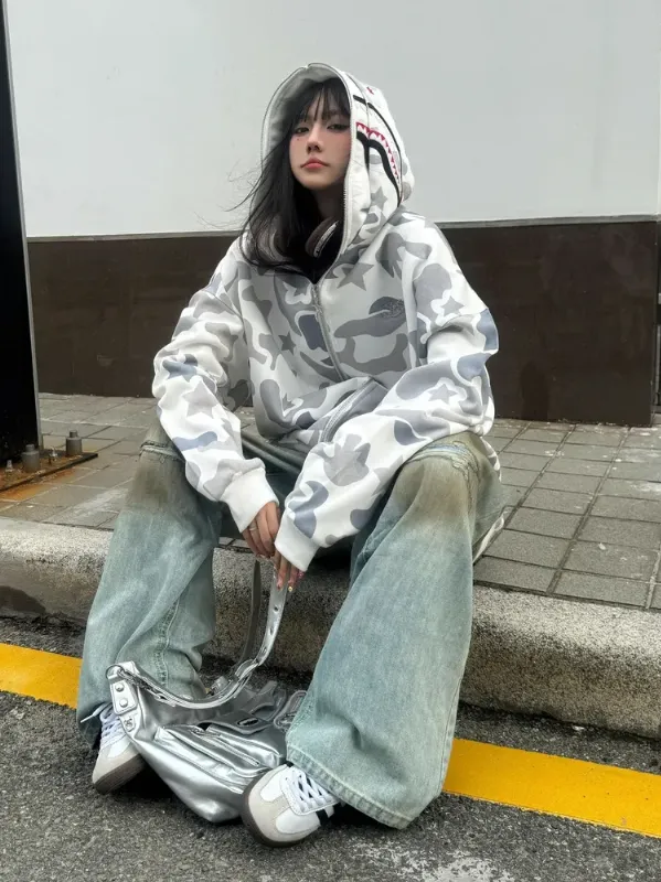 BAPE