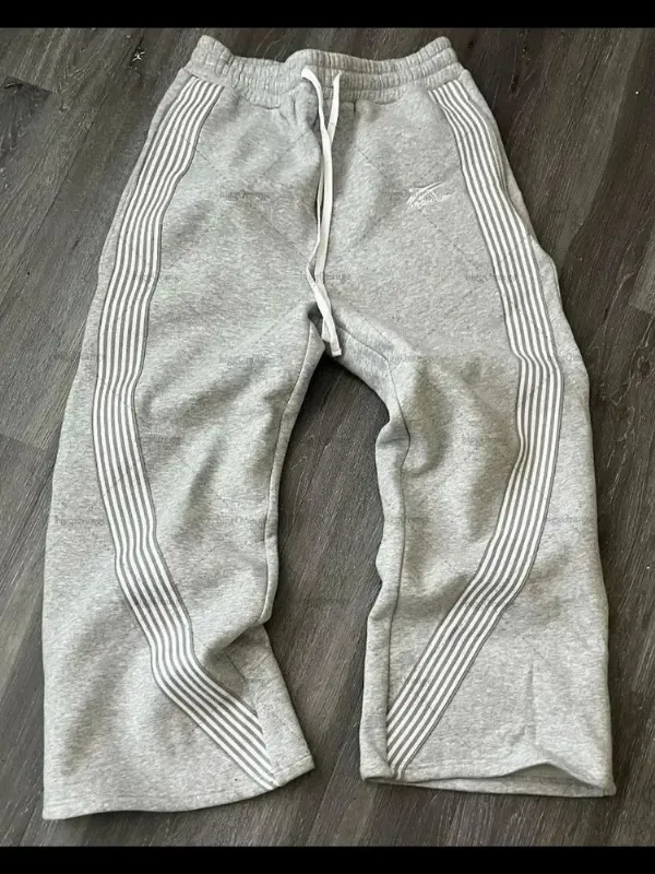 Джинсы True Religion