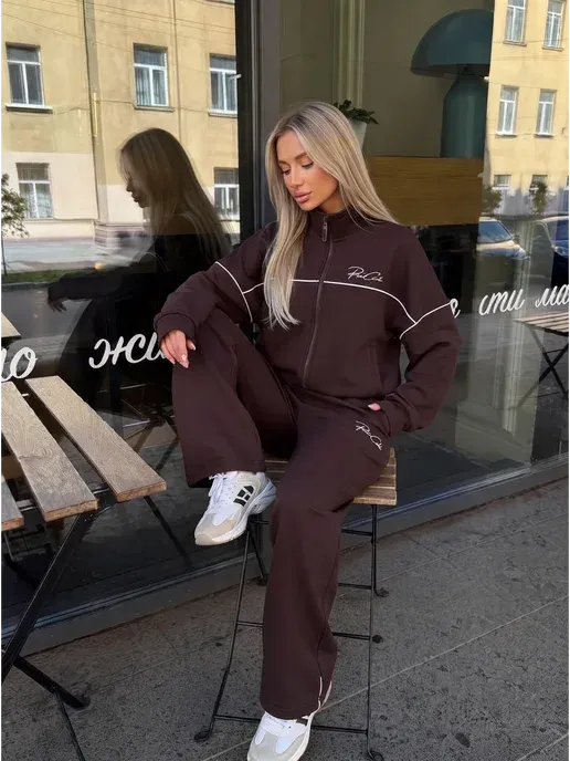 Спортивный костюм без начеса с брюками