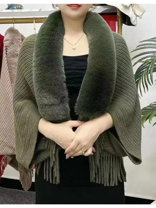 Модное вечернее платье с капюшоном, меховым воротником