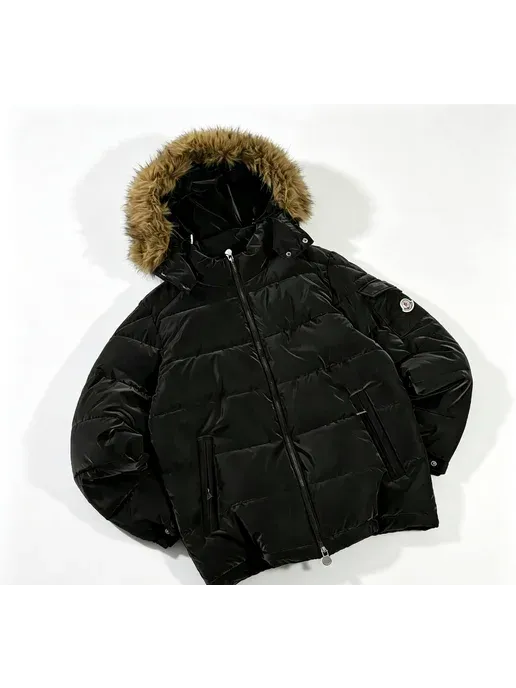 Зимняя куртка с мехом moncler