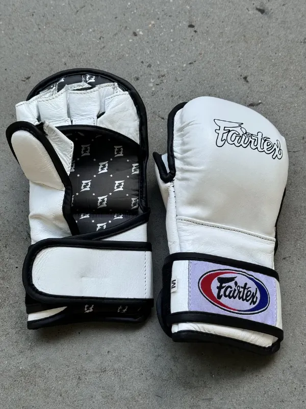 Перчатки для ММА Fairtex FGV белые